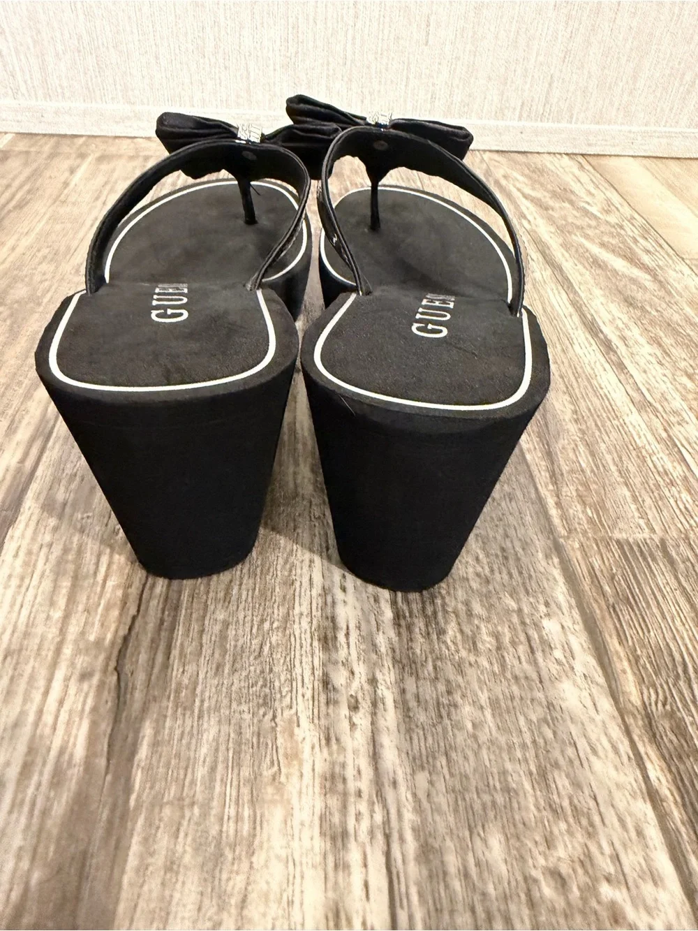 Black Wedge Flip-Flop Sandals with Bow and Rhinestone Accent Size 9